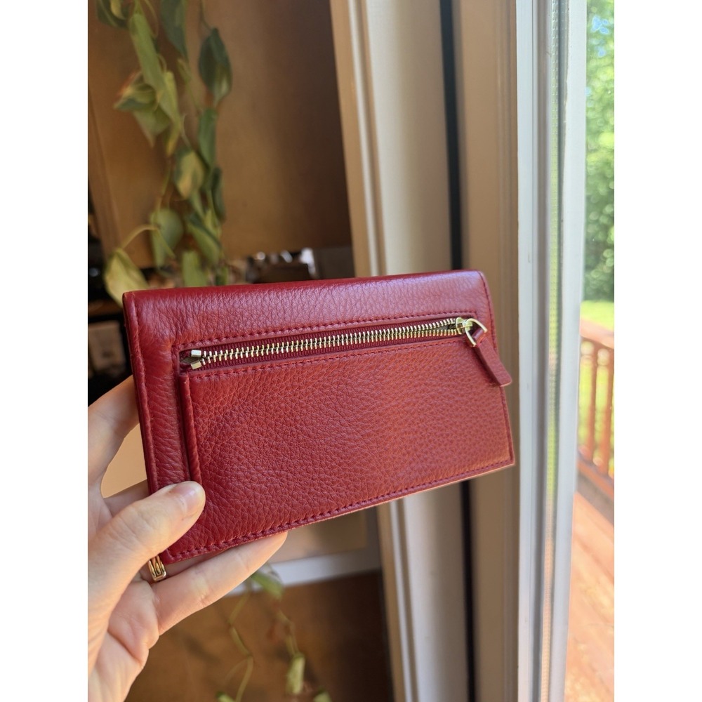 Levenger Red Soft Leather Wallet - Picture 2 of 5